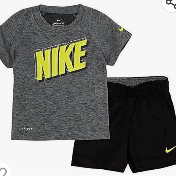 🆕️ Nike Short Set - Picture 1 of 12